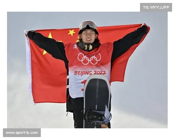 苏翊鸣获单板滑雪坡面障碍技巧世界杯莱克斯站季军。